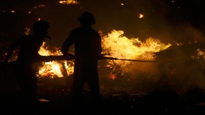 mexico-spilled-gasoline-explosion.si