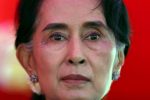 FILE PHOTO: Aung San Suu Kyi speaks during a news conference in Yangon November 5, 2015. REUTERS/Jorge Silva/File Photo