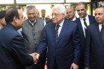 Palestinian President Mahmoud Abbas (R) is met by officials at the start of a visit to the Centre for Development of Advanced Computing in Noida, on the outskirts of the Indian capital New Delhi, on May 15, 2017.
Palestinian President Mahmoud Abbas is on a four-day state visit to India until May 17. / AFP PHOTO / PRAKASH SINGH