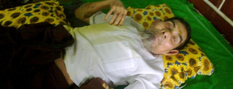 A 74-year-old Myanmar Muslim was intentionally and brutally attacked by a group of Buddhist Monks in Hpa-an