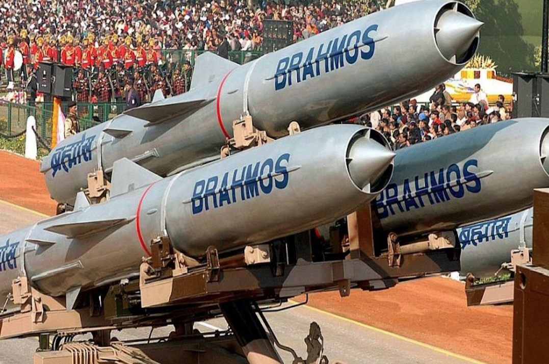 အသံထက် ၂.၈ ဆမြန်သည့် BrahMos ဒုံးကျည်ကို အိန္ဒိယက စမ်းသပ်အောင်မြင်